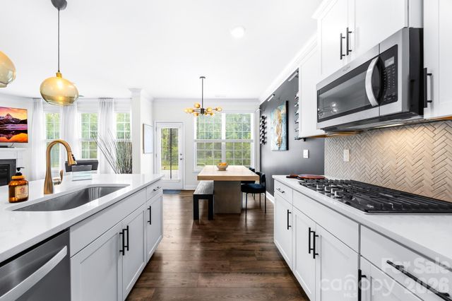 104 Aviendha Lane, Troutman, NC 28166