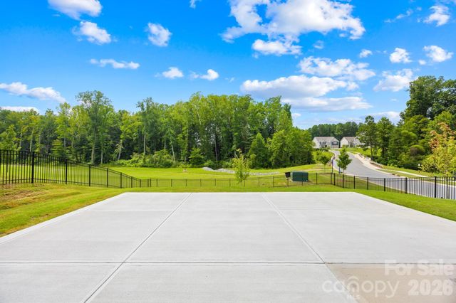 104 Aviendha Lane, Troutman, NC 28166