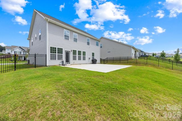 104 Aviendha Lane, Troutman, NC 28166
