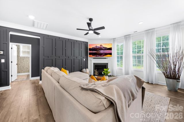 104 Aviendha Lane, Troutman, NC 28166