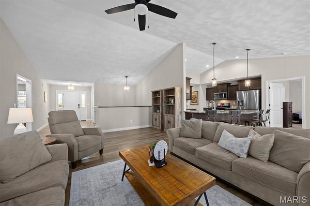 3725 Osprey Court, Shiloh, IL 62221