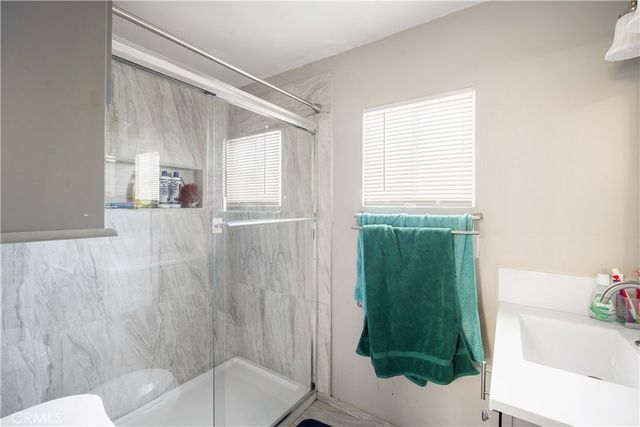 348 394 Petrol Road, Bakersfield, CA 93308