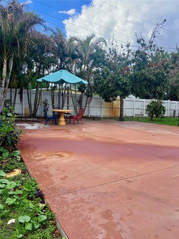 321 ALABAMA RD S, Lehigh Acres, FL 33936