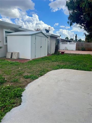 321 ALABAMA RD S, Lehigh Acres, FL 33936