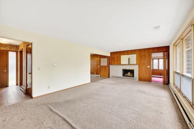 4805 Midmoor Road, Monona, WI 53716