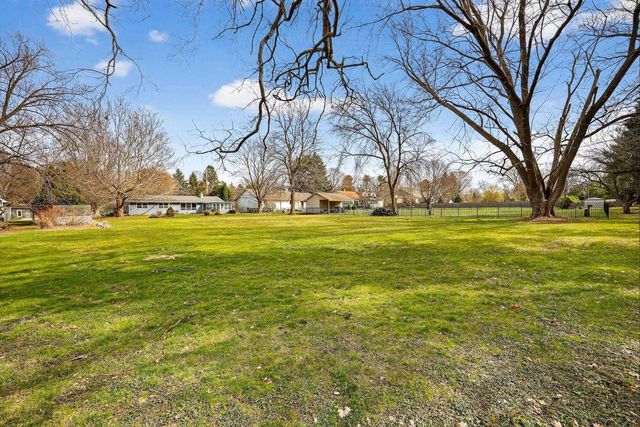 4805 Midmoor Road, Monona, WI 53716