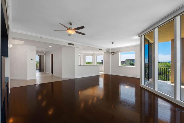 5823 BOWEN DANIEL DRIVE 401, Tampa, FL 33616