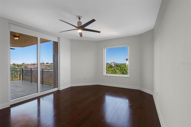 5823 BOWEN DANIEL DRIVE 401, Tampa, FL 33616