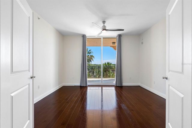 5823 BOWEN DANIEL DRIVE 401, Tampa, FL 33616