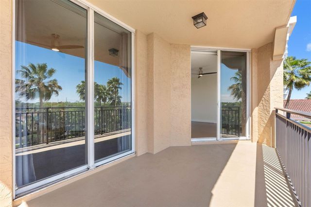 5823 BOWEN DANIEL DRIVE 401, Tampa, FL 33616