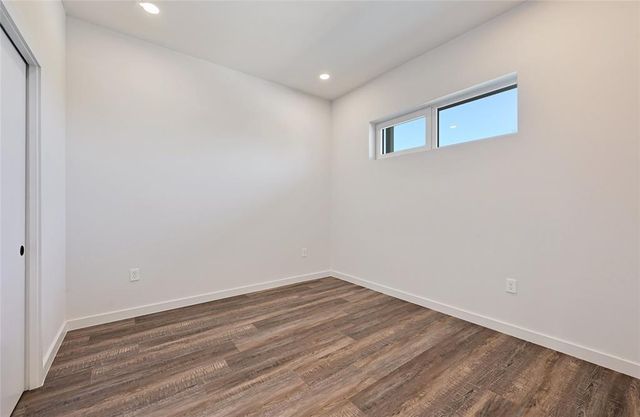 4004 Banister LN 303, Austin, TX 78704