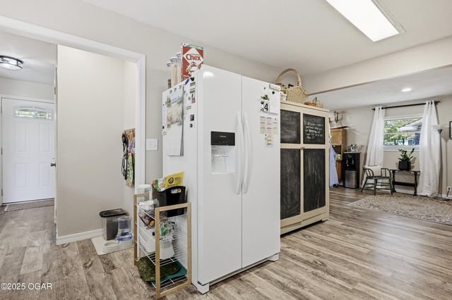 4010 College View Drive, Joplin, MO 64801