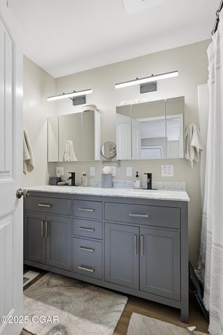 4010 College View Drive, Joplin, MO 64801