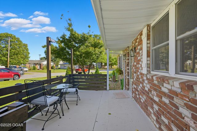 4010 College View Drive, Joplin, MO 64801