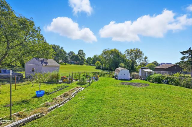 4010 College View Drive, Joplin, MO 64801