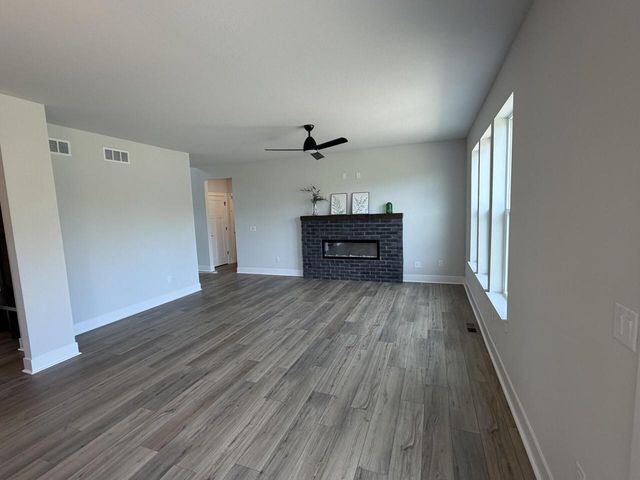 N101W17020 Tanglewood DRIVE, Germantown, WI 53022
