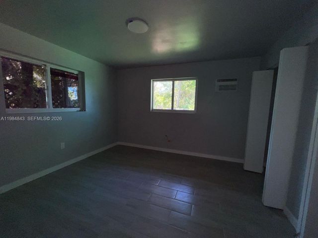 161 NE 117th St, Miami, FL 33161