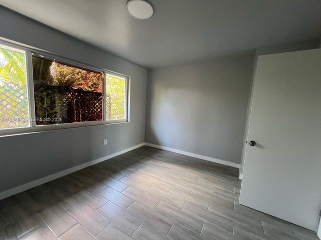 161 NE 117th St, Miami, FL 33161