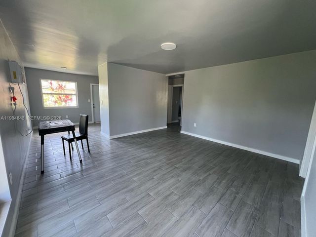 161 NE 117th St, Miami, FL 33161