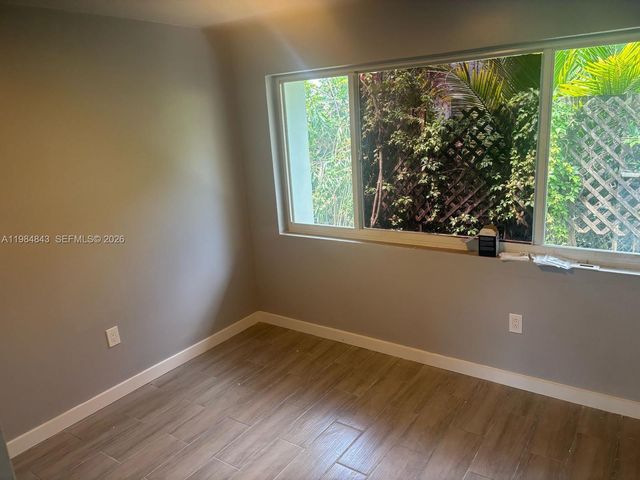 161 NE 117th St, Miami, FL 33161