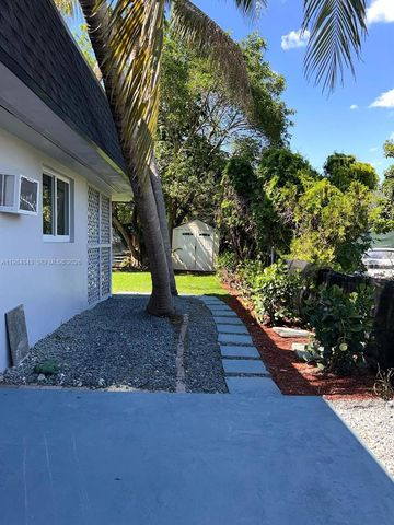 161 NE 117th St, Miami, FL 33161