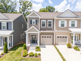 1073 Sweetleaf Dr, Franklin, TN 37064