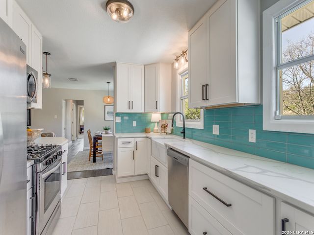 611 Greenwich Blvd, San Antonio, TX 78209