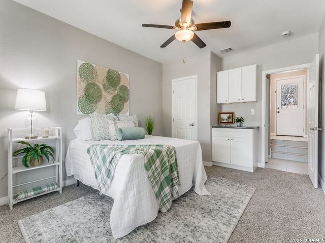 611 Greenwich Blvd, San Antonio, TX 78209