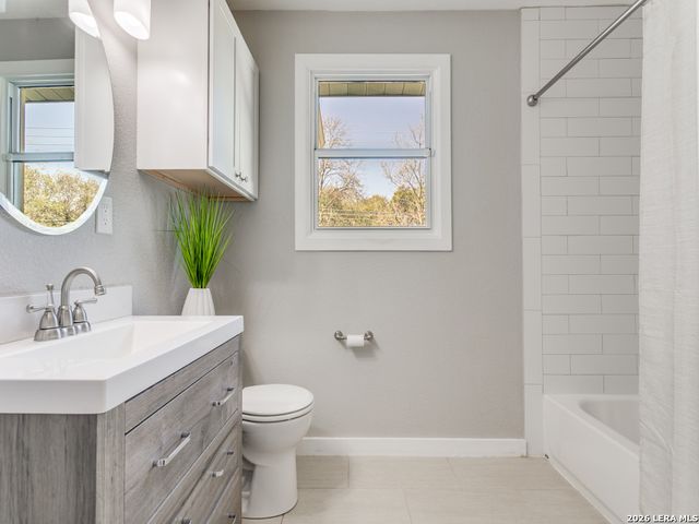 611 Greenwich Blvd, San Antonio, TX 78209