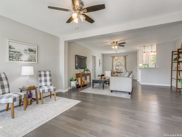 611 Greenwich Blvd, San Antonio, TX 78209