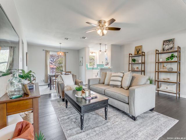 611 Greenwich Blvd, San Antonio, TX 78209