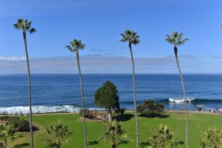 7757 Eads B4, La Jolla, CA 92037