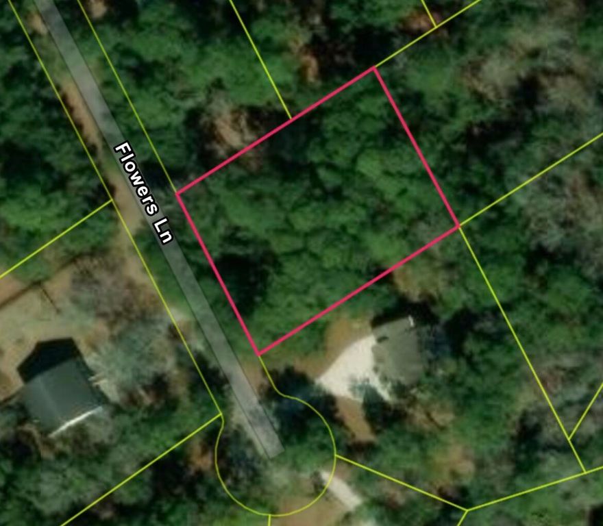 Image 4 of property listing at 890 Flowers Lane, Edisto Island, SC 29438