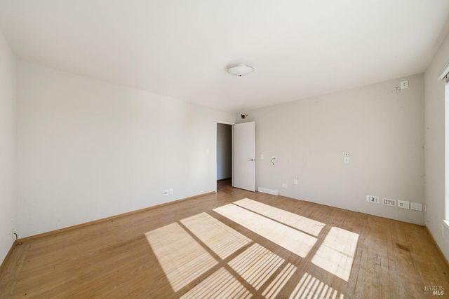 101 Round Hill Rd, Tiburon, CA 94920