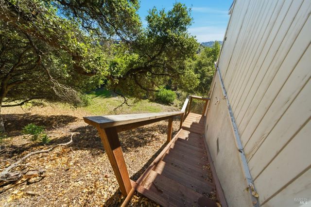 101 Round Hill Rd, Tiburon, CA 94920