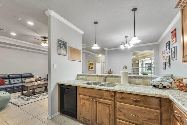 3810 Blackhawk Lane, College Station, TX 77845