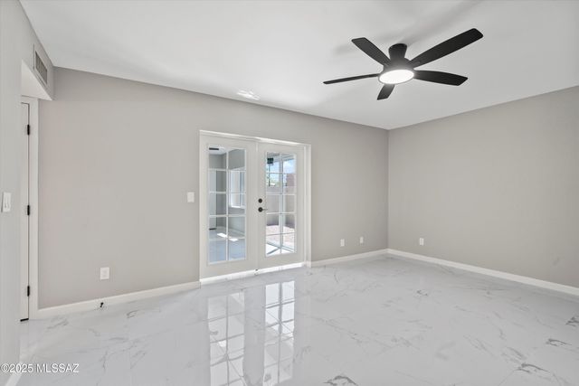 4136 E MEGAN Drive, Tucson, AZ 85712