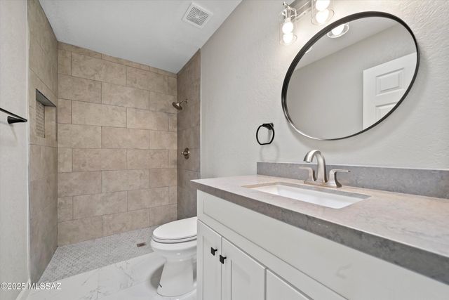 4136 E MEGAN Drive, Tucson, AZ 85712