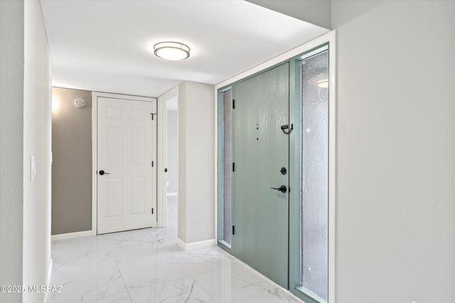 4136 E MEGAN Drive, Tucson, AZ 85712