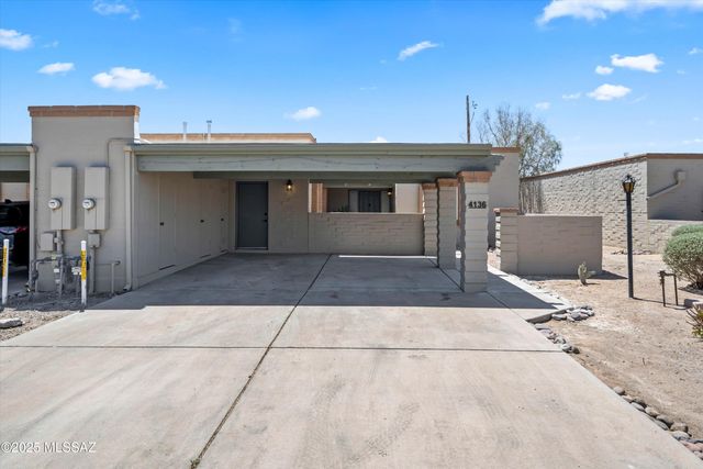 4136 E MEGAN Drive, Tucson, AZ 85712