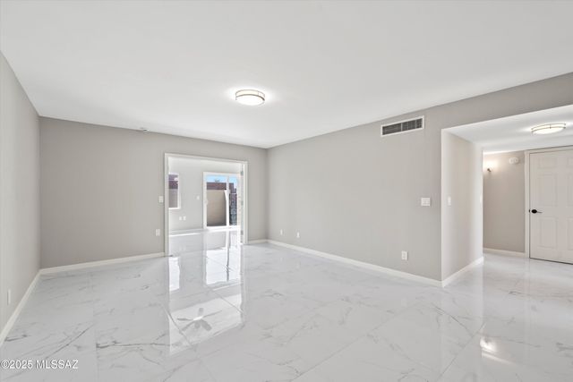 4136 E MEGAN Drive, Tucson, AZ 85712