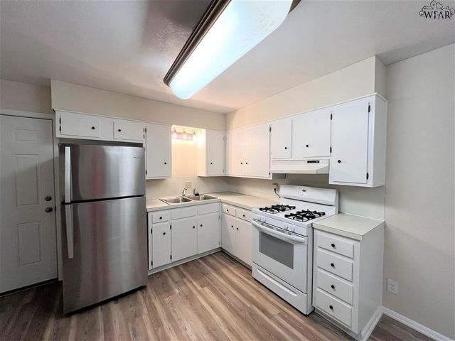 4717 NORTHSHORE DRIVE, Wichita Falls, TX 76310