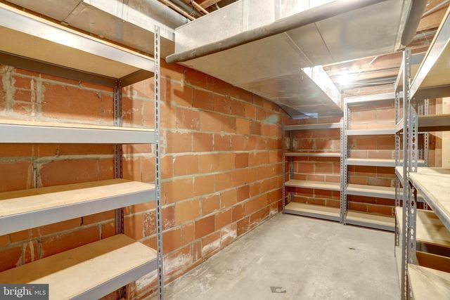 34 E WALNUT ST, Alexandria, VA 22301