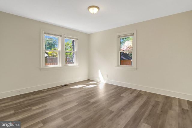 34 E WALNUT ST, Alexandria, VA 22301