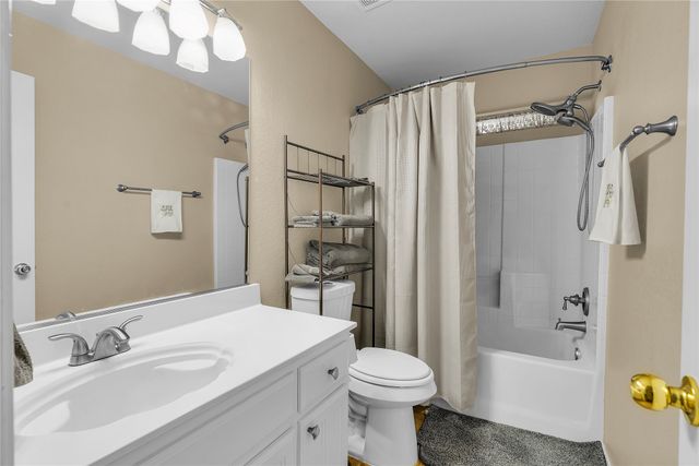 400 Goodnight Trail, Justin, TX 76247