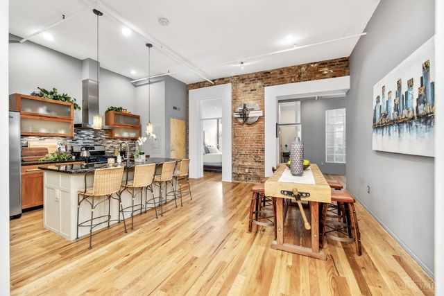 1214 Vine Street, Cincinnati, OH 45202