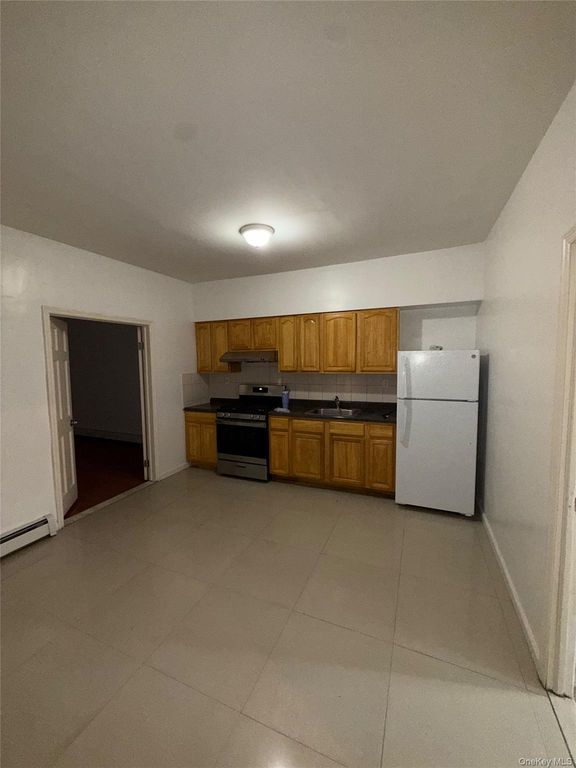 1699 Nostrand Avenue, Brooklyn, NY 11226