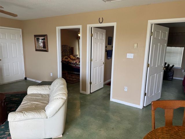 460 Private Road 1236, Lampasas, TX 76550