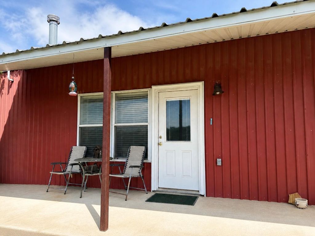 460 Private Road 1236, Lampasas, TX 76550