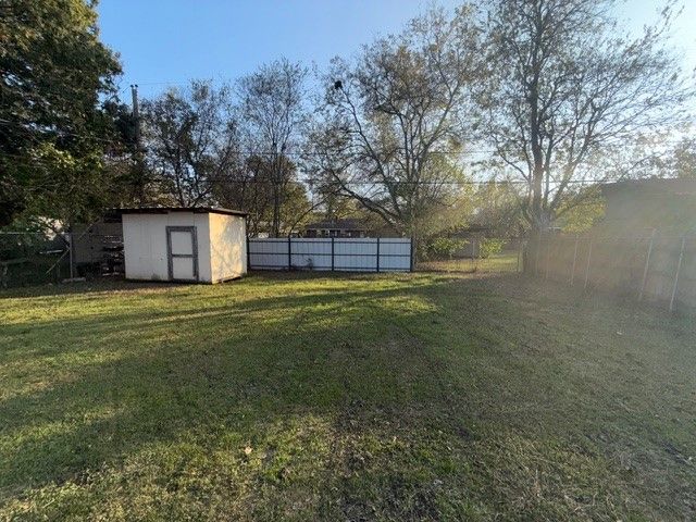 2101 Bettibart Street, Fort Worth, TX 76134